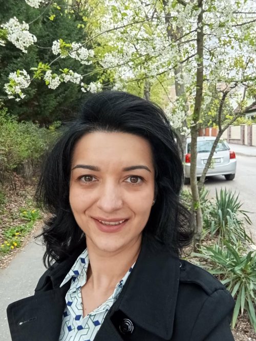 Váradi Zsuzsanna